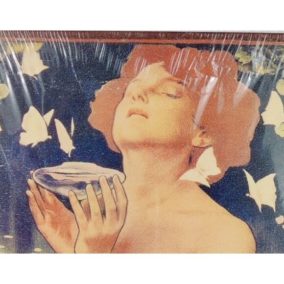 Vintage Reproduction Picture Tin Fleurs de Mousse - Le Grand Parfum A' La Mode - Picture 2 of 5